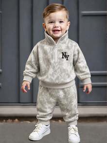 男嬰秋季花卉字母印花淺米灰色毛衣套裝，長袖半拉鍊立領寬鬆休閒羅紋袖口上衣套裝 - 彩色 - 查看 1