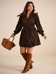 Elaquor Plus Size Colorblock Print Minimalist Casual Long Sleeve Dress - Black - View 1