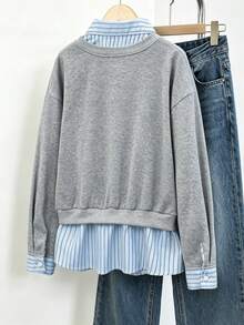 SHEIN 青少年女孩搖粒絨秋季服飾 2合1條紋襯衫與灰色V領運動衫，學院風小馬印花寬鬆上衣 - 灰色 - 查看 4