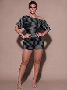 SHEIN BAE CURVE 大尺碼女款灰色不對稱肩無袖上衣迷你短褲2件套 半正式 外出 辦公室 夏季休閒 - 灰色 - 查看 4