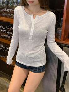 DAZY 女款透視圓領鈕扣不對稱門襟寬鬆休閒罩衫上衣 T-shirt，春季百搭可愛上衣 - 白色 - 查看 1
