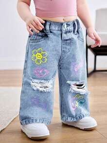 SHEIN Baby Girl Heart & Floral Print Button Distressed Denim Jeans - Light Wash - View 2