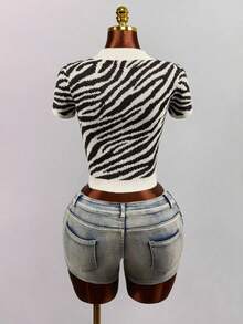 Mistrie American Retro Zebra Stripe Ribbed Knit Short Sleeve New Chinese Style Frog Button Halter Neck Hollow Out Multi-Tie Fitted Cropped Top - Beige - View 6