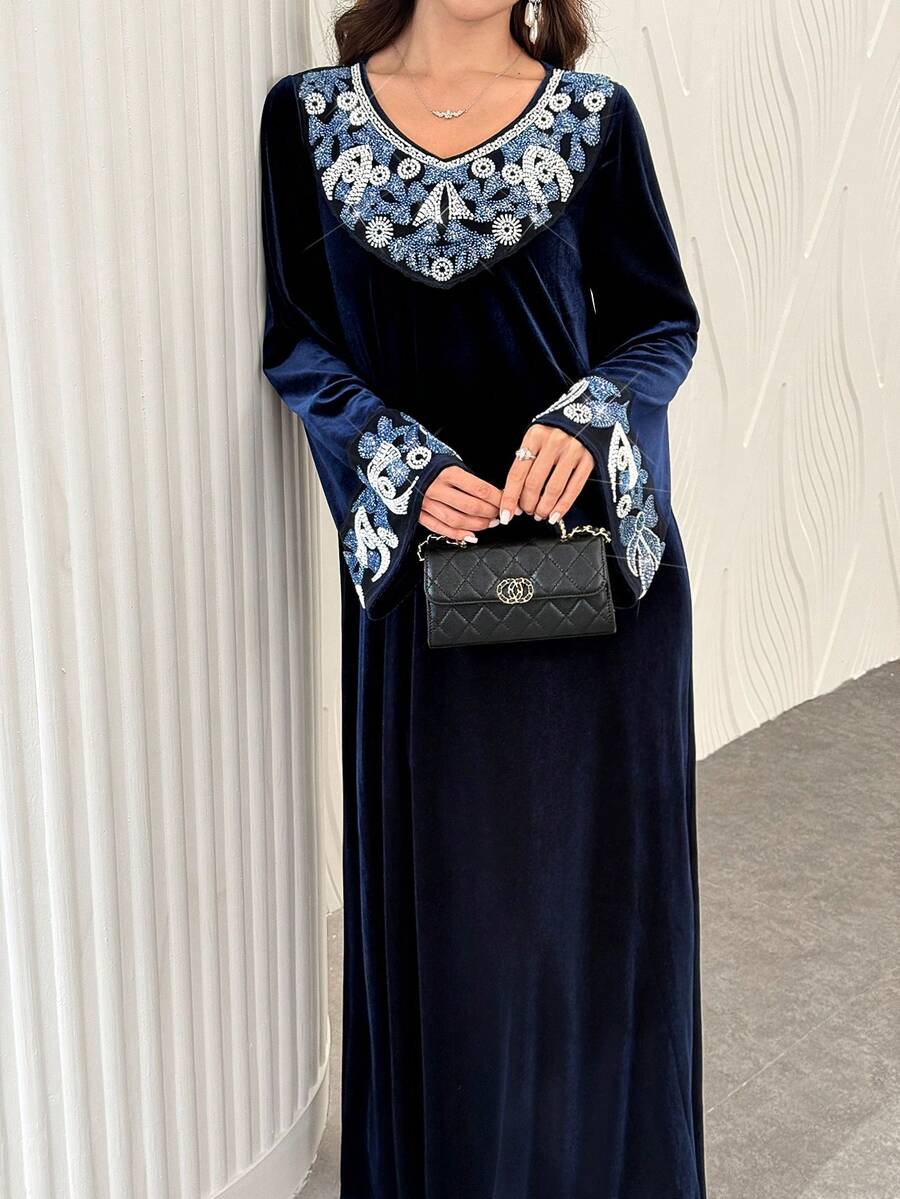 Al Najma Autumn/Winter High-End Fashion Elegant Velvet V-Neck Rhinestone Decor Long Sleeve Flared Slimming Dress For Women - Blue - View 1