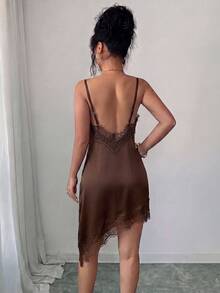 Rafferiza 女款優雅蕾絲拼接緞面細肩帶洋裝，適合度假與約會穿搭 - 咖啡棕 - 查看 2