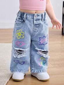 SHEIN Baby Girl Heart & Floral Print Button Distressed Denim Jeans - Light Wash - View 4