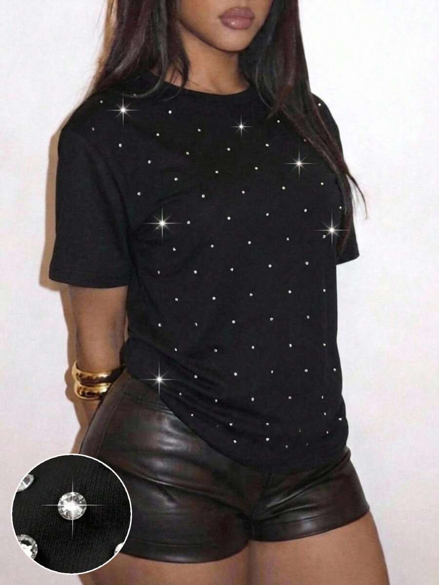 Slaydiva 休閒極簡風水鑽大尺碼黑色圓領T恤,適合夏季、音樂節、派對 - 黑色 - 查看 1
