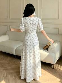 Celisse Robe longue élégante avec design de patchwork en dentelle et manches bouffantes - Noir et Blanc - Voir 2