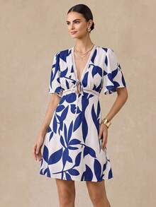 Almamuse Women Elegant Floral Printed V-Neck Short Dress - Blue and White - View 1