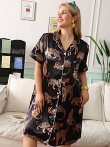 Chillnights Young Casual Colorblock Leopard Leaf Moon Print Collared Button Satin Plus Size Nightgown - Black - View 1