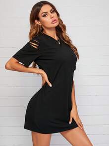 SHEIN LUNE Ripped Detail Solid Tee Dress,Casual - Black - View 3