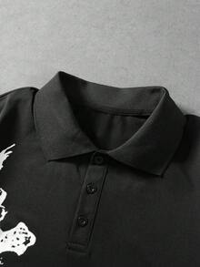 ROMWE MEN Men's Dark Gothic Castle Cross Art Print Streetwear Dandy Loose Fit Polo Shirt - Black - View 7
