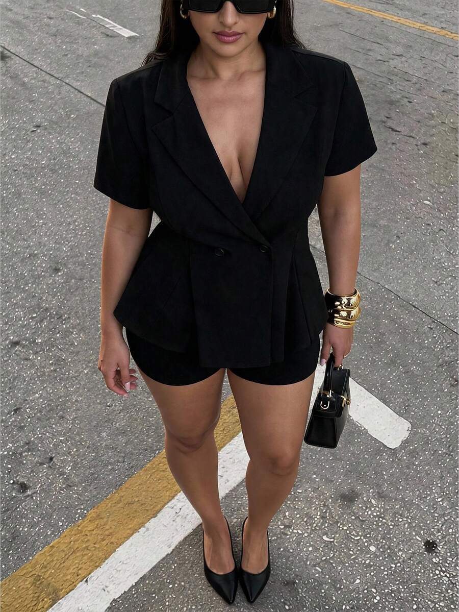 SHEIN BAE CURVE 大尺碼女款黑色短袖夾克與短褲套裝