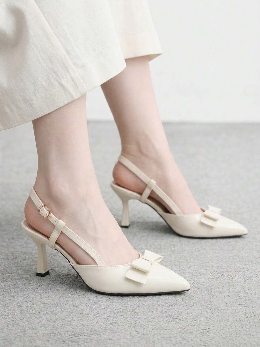 CUCCOO BIZCHIC 復古亮面蝴蝶結尖頭後扣高跟鞋 女款約會鞋 - 米色 - 查看 1