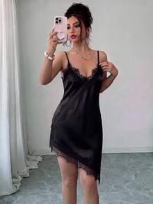 Rafferiza 女款優雅蕾絲拼接緞面細肩帶洋裝，適合度假與約會穿著 - 黑色 - 查看 5