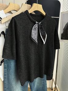 SHEIN 新款休闲简约圆领短袖上衣，饰以佩斯利花纹和波点拼接元素，尽显精致法式风情；版型优化，可搭配连衣裙或裤装；宽松高腰设计；袖口和领口饰以撞色罗纹滚边。 - 黑色 - 查看 5