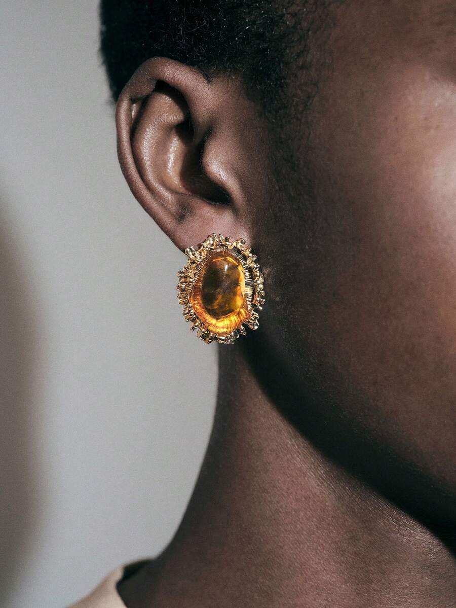 Noxbound Bohemian Casual Vacation Wind Metal Texture Inlaid Tortoiseshell Asymmetric Oval Resin Stud Earrings - Gold - View 1