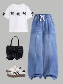 SHEIN Tween Girls Casual Minimalist Loose Straight Leg All-Match Washed Denim Jeans, Elastic Waistband With White Faux Drawstring Design, Contrast Stitching Distressed Washed Light Blue Denim, Soft And Comfortable Fabric, Versatile All-Season Denim Piece - Medium Wash - View 4