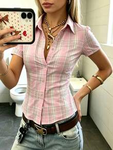IslaSuriya 女款格紋短袖單排扣休閒襯衫 - 彩色 - 查看 5