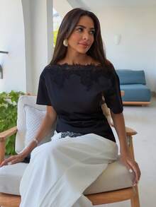Alya Khalil 優雅黑色夏季緞面上衣，性感時尚派對之夜不對稱單肩蕾絲飾邊短袖修身下擺T恤，適合上班與休閒穿著 - 黑色 - 查看 3