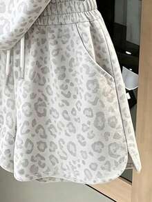Franclia 夏季套裝 大尺碼女款 T恤與短褲套裝 經典豹紋圖案 圖像設計 休閒百搭 - 彩色 - 查看 5