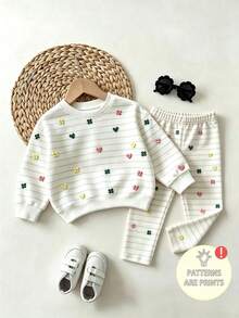 Conjunto de 2 piezas para niñas jóvenes con rayas, flores coloridas y corazones, sudadera de cuello redondo y manga larga, pantalones largos de cintura elástica, atuendo casual y lindo para exteriores, estilo otoño/invierno - Multicolor - Ver 3
