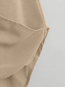 SHEIN VCAY 女款素色休閒百搭日常穿搭細肩帶背心上衣 - 卡其色 - 查看 4
