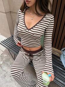 MainGRL 女款V領棕色條紋拼接長袖上衣與長褲休閒街頭風Y2K日常套裝，適合日常通勤秋季穿著 - 彩色 - 查看 2