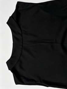 SHEIN 夏季襯衫、六月節慶、戶外穿搭襯衫、海灘度假、假期穿搭、白色女款襯衫、圓領白色上衣、寬鬆休閒女款上衣、無袖休閒白色上衣、休閒寬鬆白色襯衫、優雅度假女款襯衫、優雅穿搭、優雅女款白色上衣 - 黑色 - 查看 4