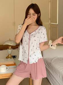 DAZY 2件組女款碎花短袖開襟上衣與短款睡褲夏季家居睡衣套裝 - 粉色 - 查看 4