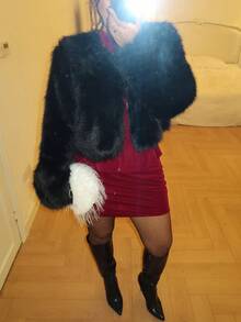 GalTyme Plus Size Loose Cropped Faux Fur Jacket - Black - View 3