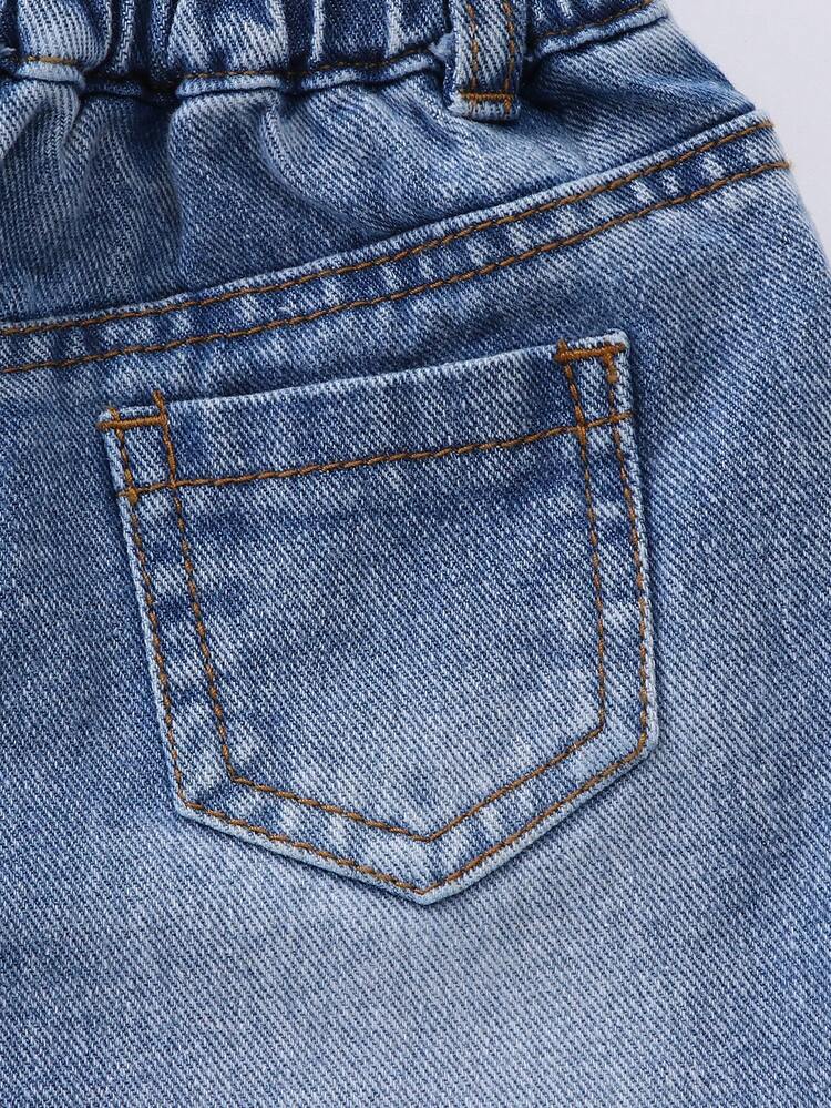 Baby Girl Denim Straight Leg Pants With Faded And Gradient Wash Effect, Sweet & Cool Heart Patch Embroidery + Hand-Cut Distressed Holes, Regular Double Back Pockets, Suitable For Spring/Summer Wear, Can Be Paired With T-Shirts Or Short Sleeve Shirts For Daily Casual, Outdoor Activities Or School Outfits, Style Leaning Towards Street Fashion And Childhood Charm - Light Wash - View 5
