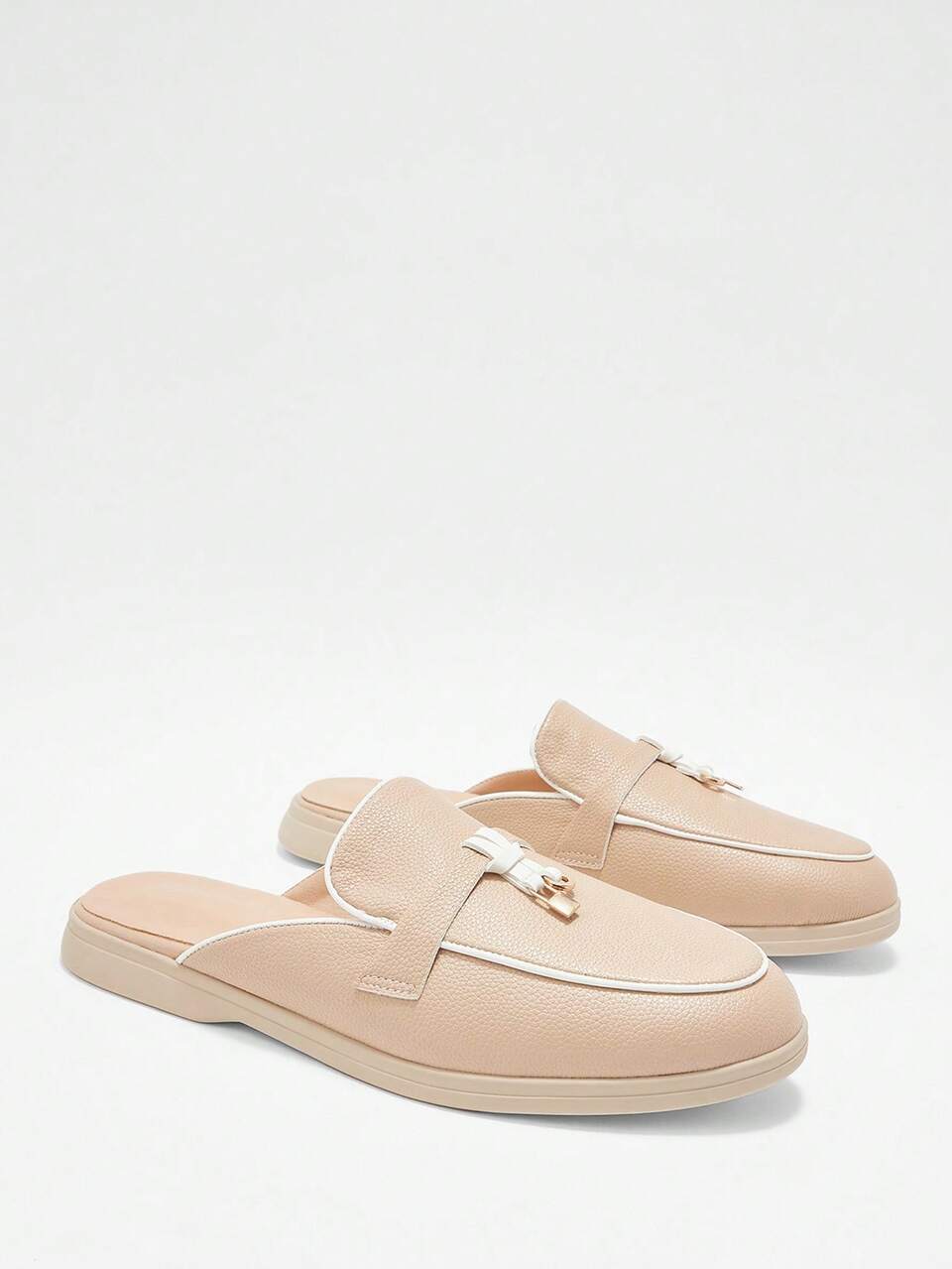 CUCCOO CURVES Women's Round Toe Apricot Daily Commute Versatile Fashion Wide Fit Flat Shoes