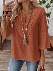 EMERY ROSE Blusa de unicolor con patchwork de encaje para mujeres de mediana edad - Color caoba - Ver 1