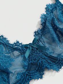ROMWE Plus Size Dark Gothic Eyelash Floral Lace Underwire Triangle Cup Bra - Navy Blue - View 3