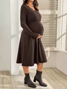 SHEIN Maternity Solid Color V-Neck Short Sleeve Nursing Dress - Brown - View 3