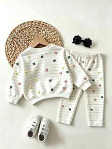 Conjunto de 2 piezas para niñas jóvenes con rayas, flores coloridas y corazones, sudadera de cuello redondo y manga larga, pantalones largos de cintura elástica, atuendo casual y lindo para exteriores, estilo otoño/invierno - Multicolor - Ver 2