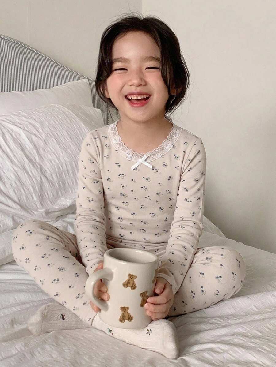 DAZY 女童圓領碎花修身內搭上衣 + 修身內搭褲 2件套,秋冬居家休閒服 - 米色 - 查看 1