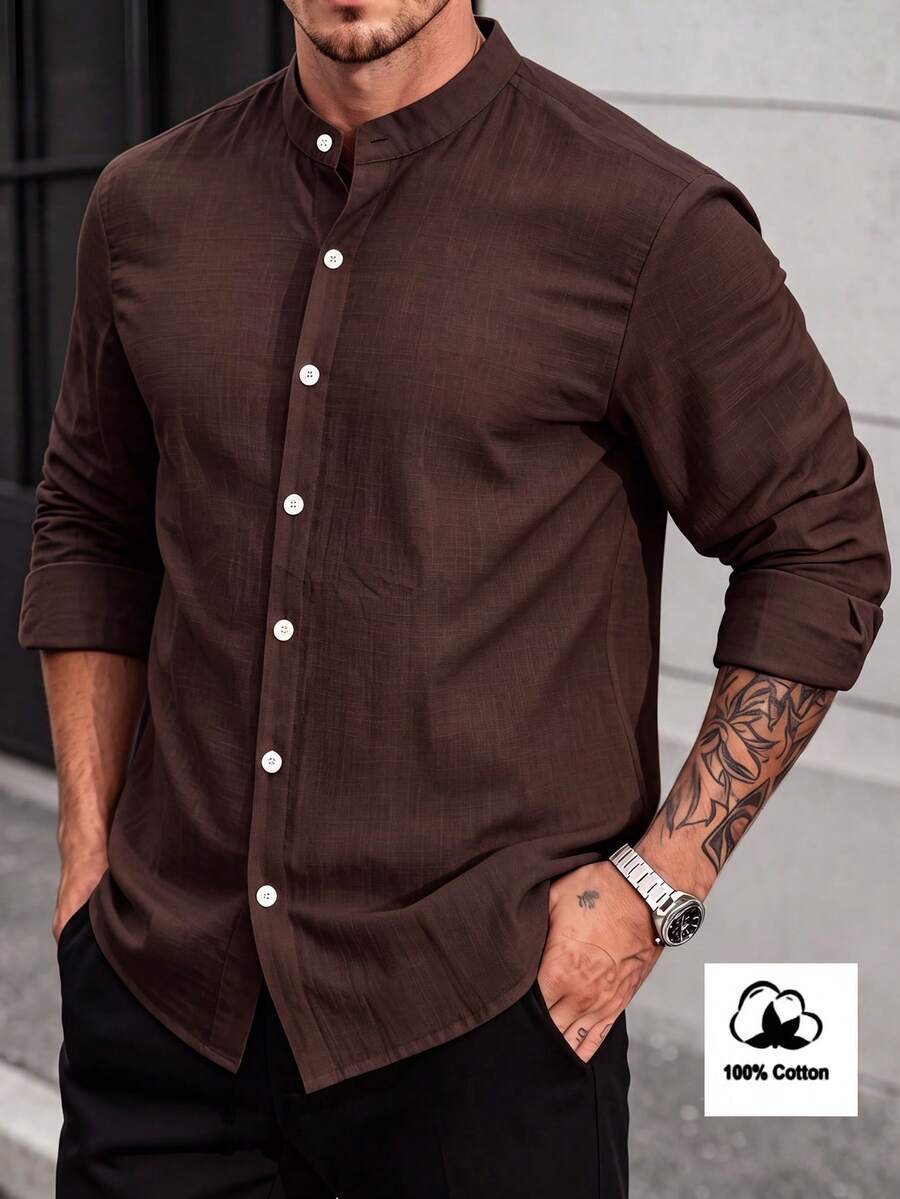 Manfinity Homme قميص رجالي بسيط متعدد الاستخدامات بأكمام طويلة وفتحة صدر واحدة للمكتب والتنقل - قهوة بني - مشاهدة 1