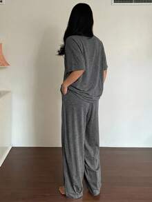 DAZY 字母印花舒適柔軟女款兩件式居家服套裝 - 深灰色 - 查看 2