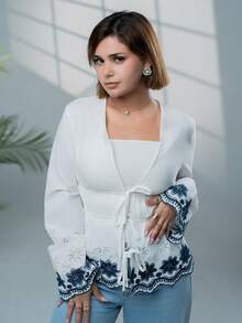 SARA VAULT 女士秋季法式V领刺绣图案系带前开衩喇叭袖长袖衬衫，适合日常穿着，秋季女装，外出上衣，可爱风，教师款，白色波西米亚风上衣，波西米亚风女式上衣，刺绣白色上衣，长袖波西米亚风上衣，秋季上衣，优雅女士衬衫，冬季休闲蓝色春季 - 藏蓝色 - 查看 3