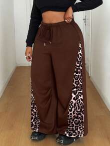 Maweii Celana Panjang Ukuran Besar Warna Cokelat Tua Motif Leopard Samping, Potongan Lebar, Kasual, Pinggang Elastis, Menutupi Pinggul, Melangsingkan, Gaya Jalanan Amerika, Cocok untuk di Rumah & Perjalanan. - MultiWarna - View 4
