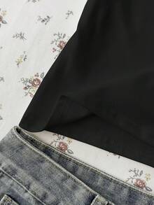 Tween女孩黑色純色休閒極簡半開扣 Polo 領修身短袖 T-shirt - 黑色 - 查看 5