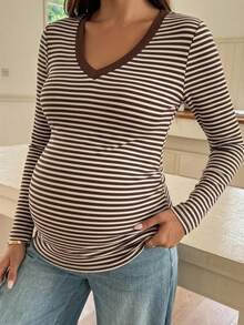 SHEIN Kaos Hamil Lengan Panjang Bergaris Leher V Kasual Serbaguna untuk Musim Gugur - Coklat - View 1