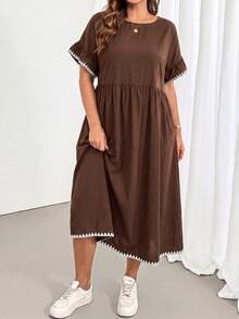SHEIN Essnce Vestido de vacaciones de moda con bolsillo y bordado de conchas, talla grande - Marrón - Ver 3