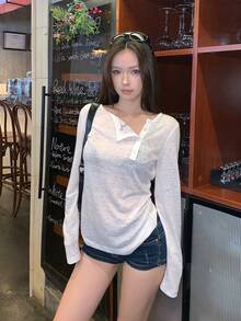 Dazy Tall 女款圓領不對稱前襟長袖套頭內搭休閒T恤 - 白色 - 查看 7