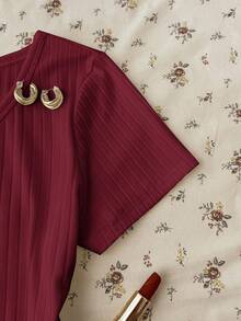 Teen Girl Summer New Slim Fit Flattering Versatile Burgundy Ribbed Knit Round Neck Button Short Sleeve Top - Burgundy - View 4