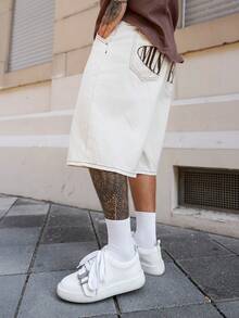 Artur Kramer Oversized Crop Length Zip Through Shorts Branded Embroided Patch Detailing Jort Style Bermudas Spring Summer Essentials - White - View 6
