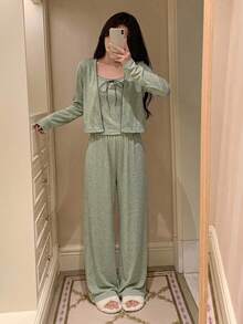 DAZY 3件組波浪邊裝飾領結領口吊帶短版開襟衫直筒睡褲家居服套裝 - 綠色 - 查看 4