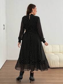 SHEIN LUNE Gaun Liburan Lengan Panjang Motif Polkadot Gaya Prancis Ukuran Plus - Hitam dan Putih - View 3